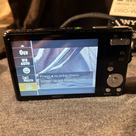 Sony Cyber-shot Digital Camera DSC-W330 - Picture 5 of 7